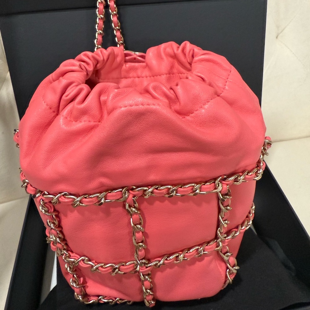 Chanel Chain drawstring Bag - Picture 11 of 14
